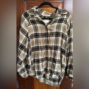 American Eagle Plaid Top